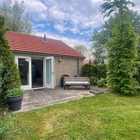 Holiday home 3 Bedroom Cozy In *