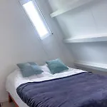 3 Bedroom Cozy In * Стеллендам