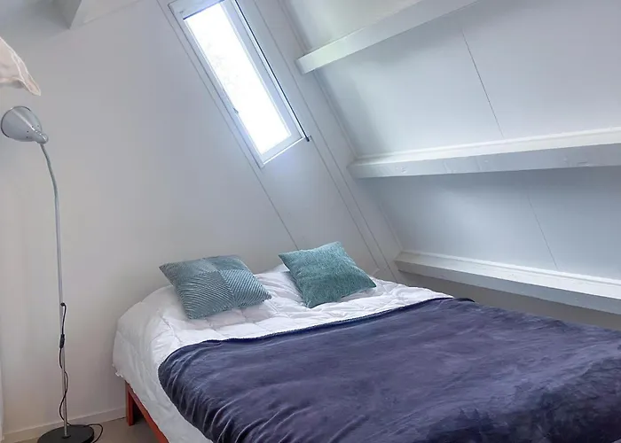 3 Bedroom Cozy In * 斯泰伦丹